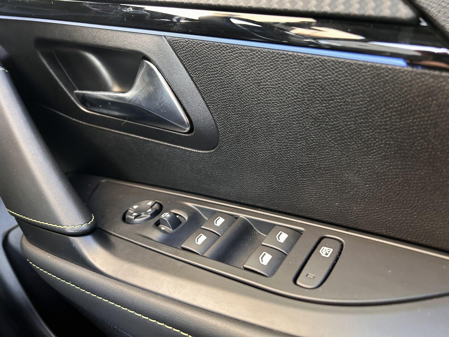 Used Peugeot 208 2024 for sale - 76801271: Photo 35