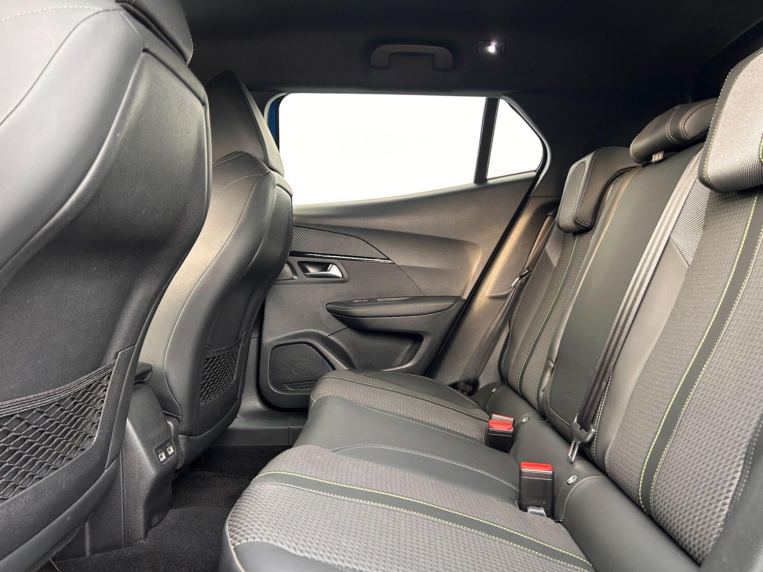 Used Peugeot E-2008 2021 for sale - 76802030: Photo 23