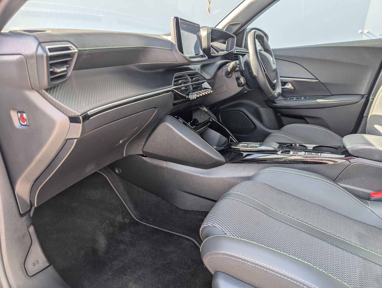 Used Peugeot 2008 2024 for sale - 75782286: Photo 14