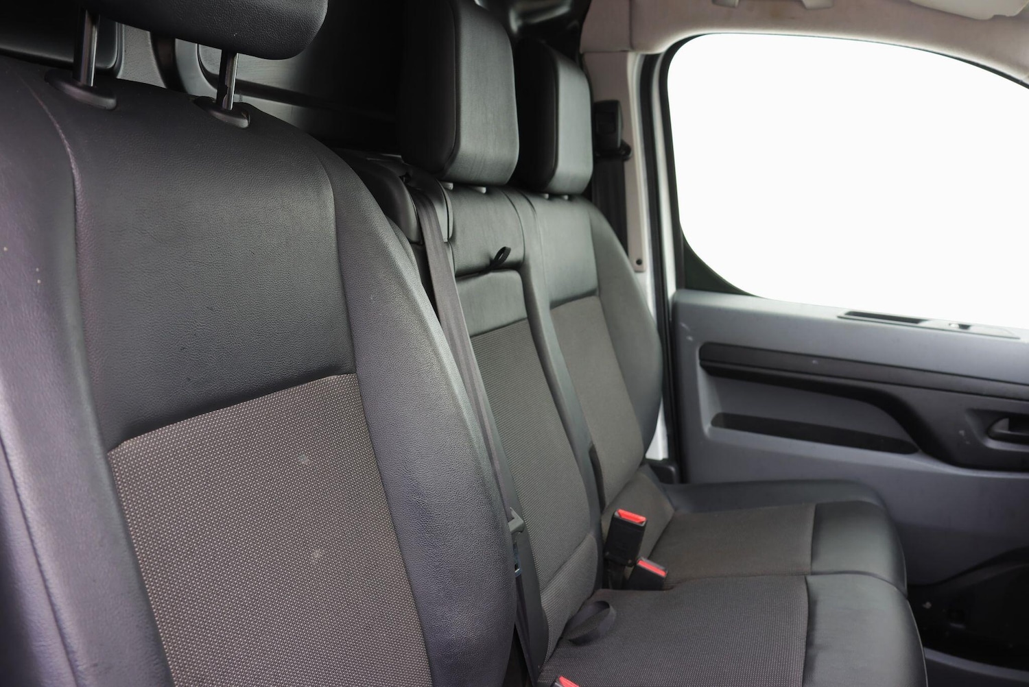 Used Peugeot Expert 2022 for sale - 75507663: Photo 31