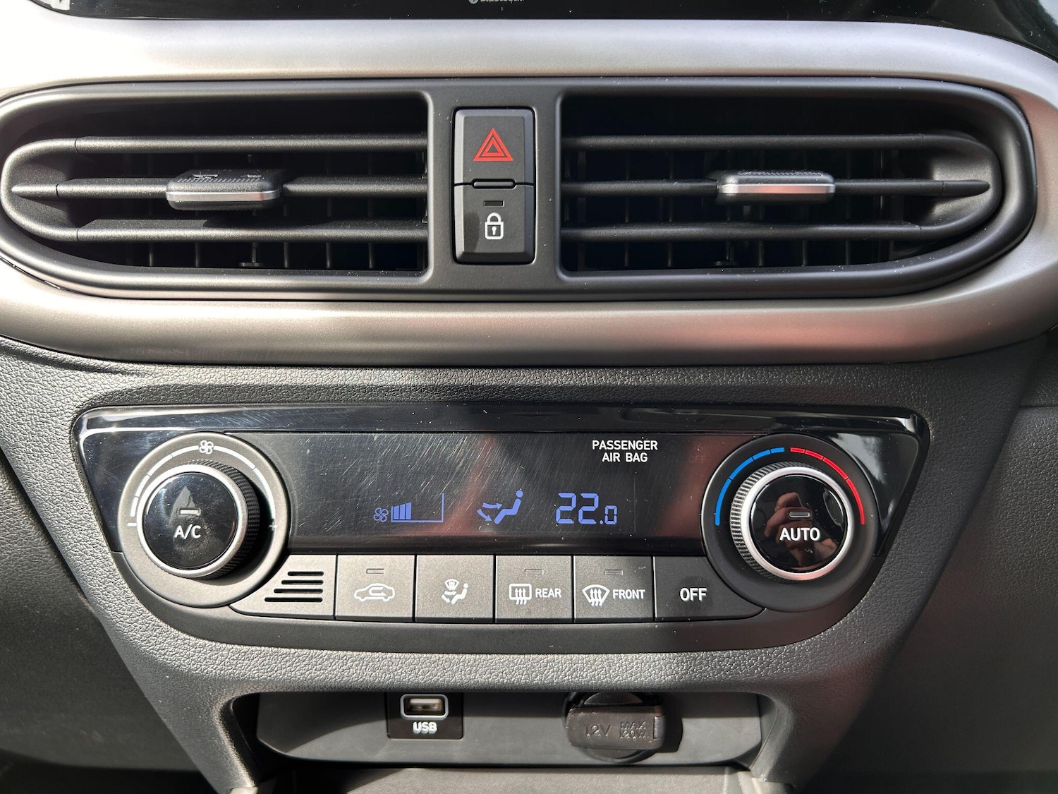 Used Hyundai i10 for sale - 77970679: Photo 13