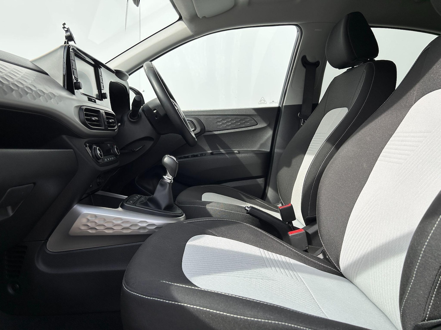 Used Hyundai i10 for sale - 77970679: Photo 16