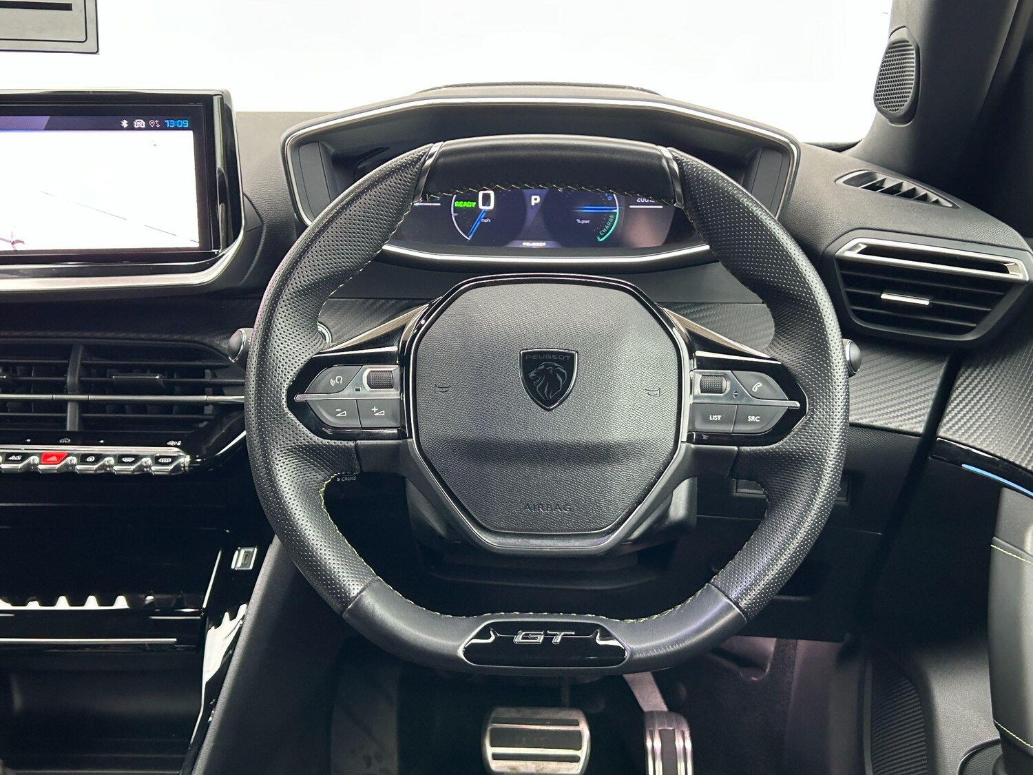 Used Peugeot E-2008 2023 for sale - 76398353: Photo 20