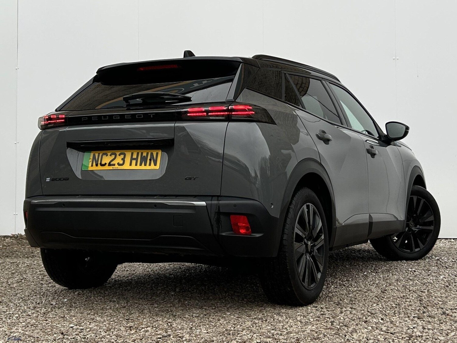 Used Peugeot E-2008 2023 for sale - 76398353: Photo 26