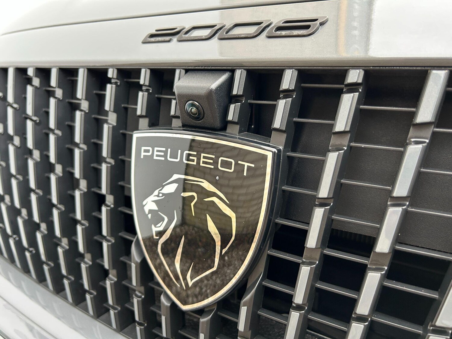 Used Peugeot E-2008 2023 for sale - 76398353: Photo 41