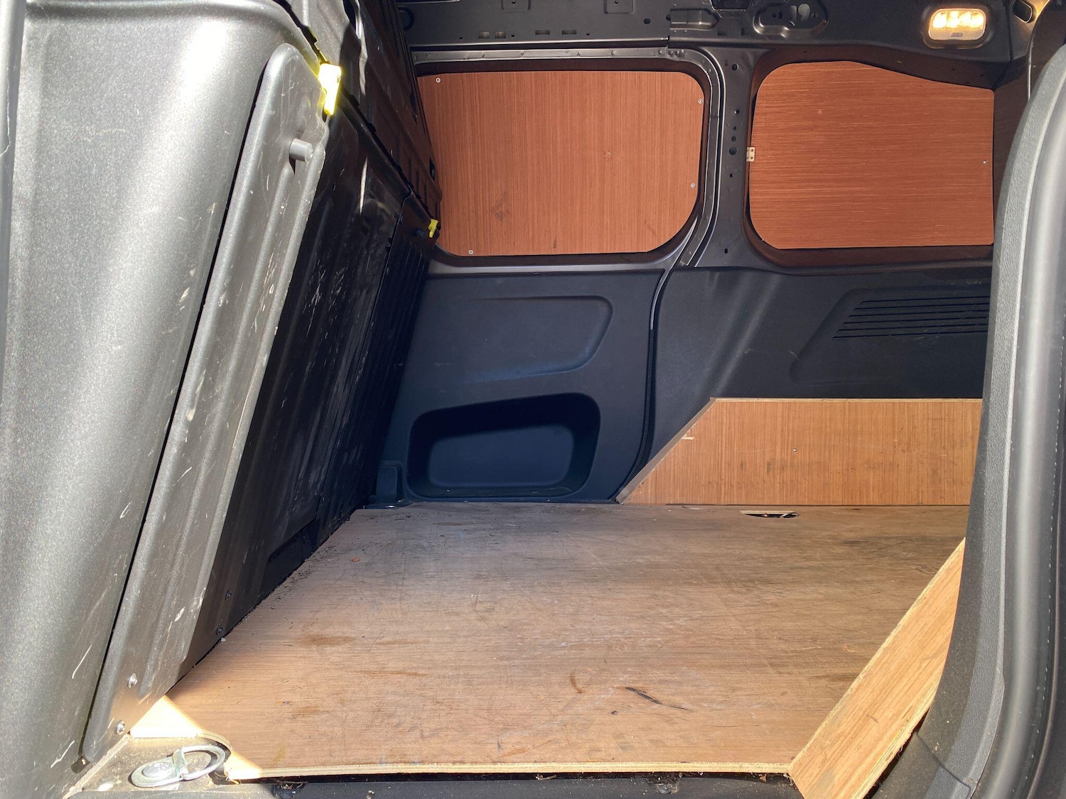 Used Peugeot Partner 2022 for sale - 75964539: Photo 19