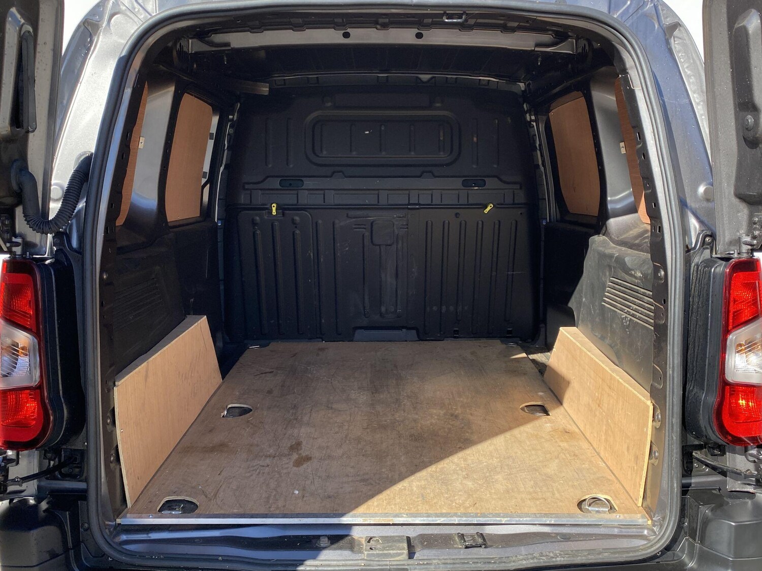 Used Peugeot Partner 2022 for sale - 75964539: Photo 30