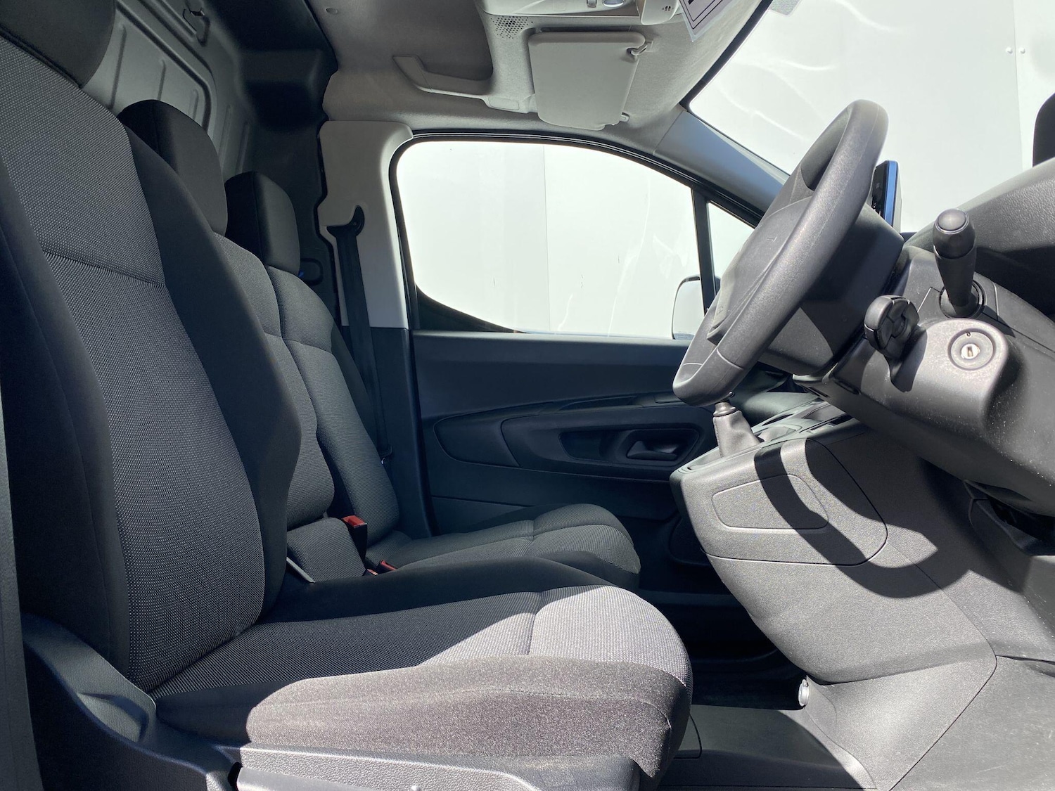 Used Peugeot Partner 2022 for sale - 75964539: Photo 8