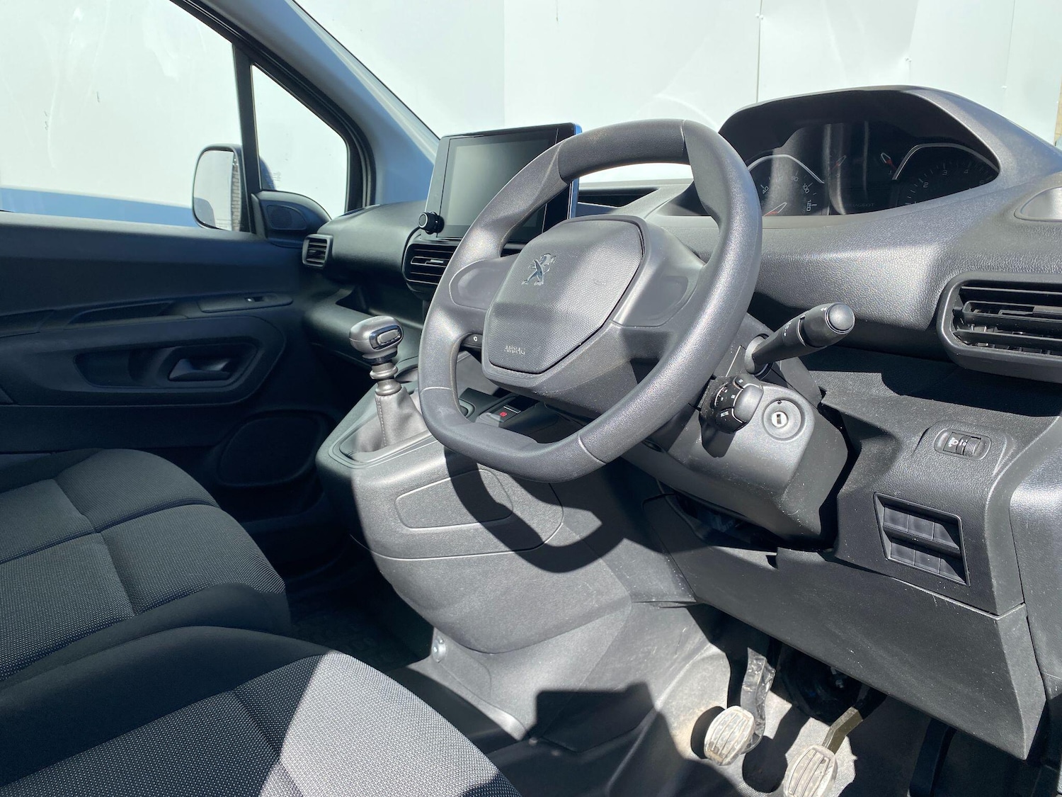 Used Peugeot Partner 2022 for sale - 75964539: Photo 9