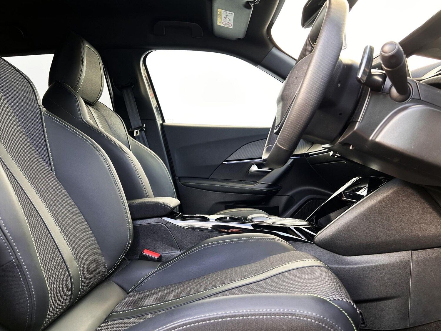 Used Peugeot 2008 2025 for sale - 77191384: Photo 3