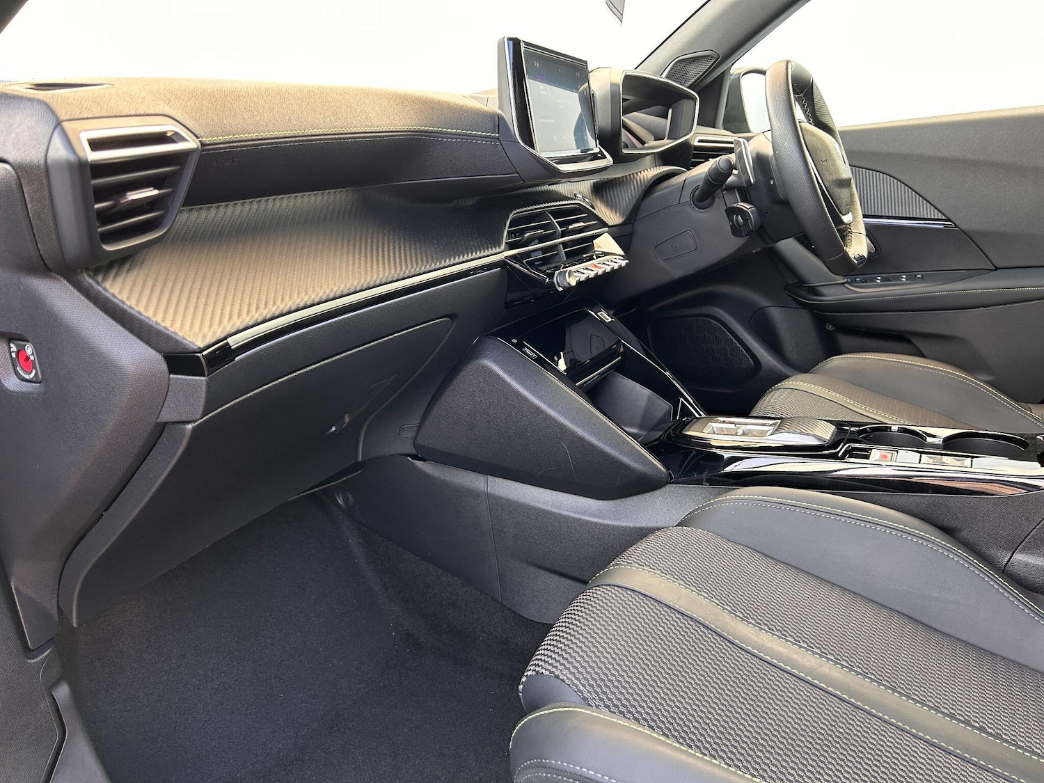 Used Peugeot 2008 2025 for sale - 77191384: Photo 31