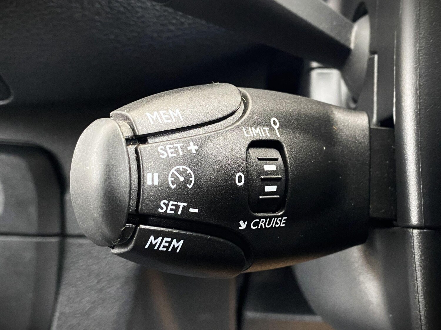 Used Peugeot Expert 2023 for sale - 75678376: Photo 25