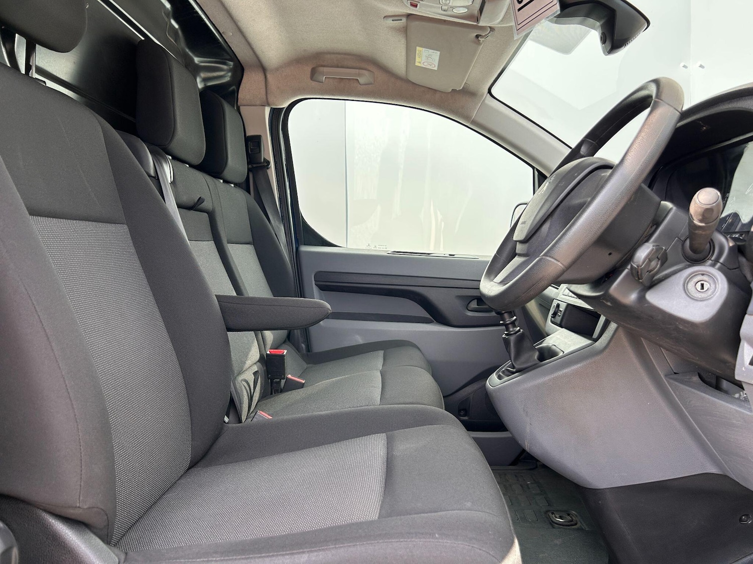 Used Peugeot Expert 2022 for sale - 77279279: Photo 6