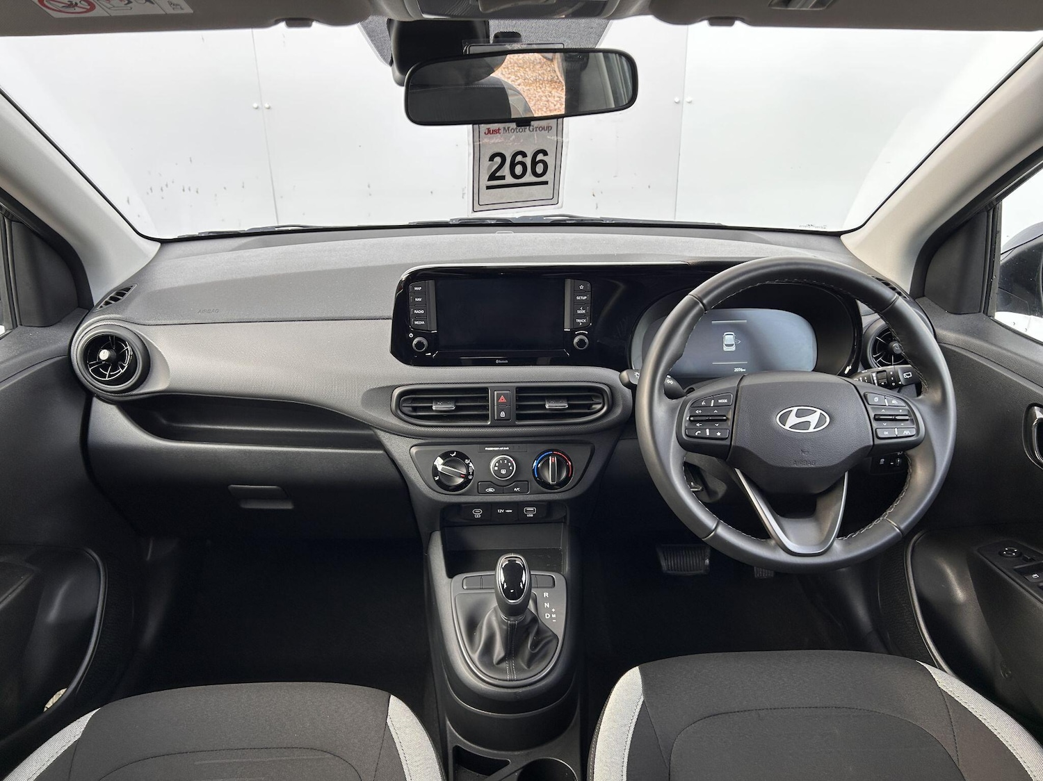 Used Hyundai i10 2025 for sale - 77497135: Photo 5