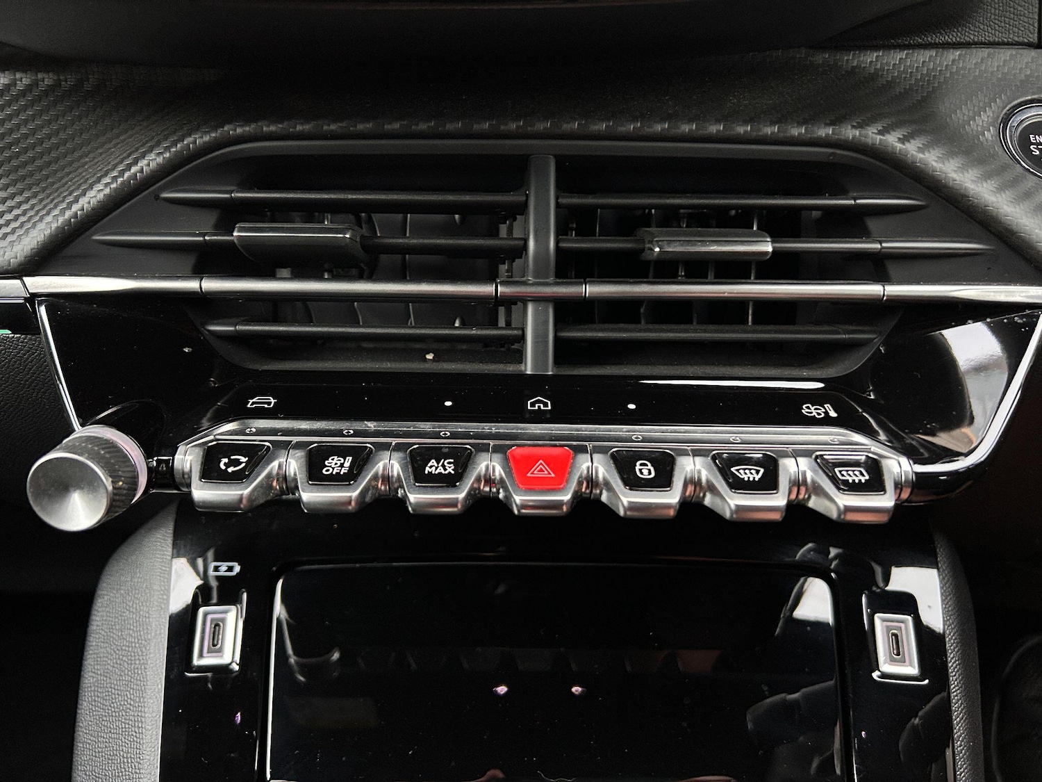 Used Peugeot 2008 2023 for sale - 77091120: Photo 38