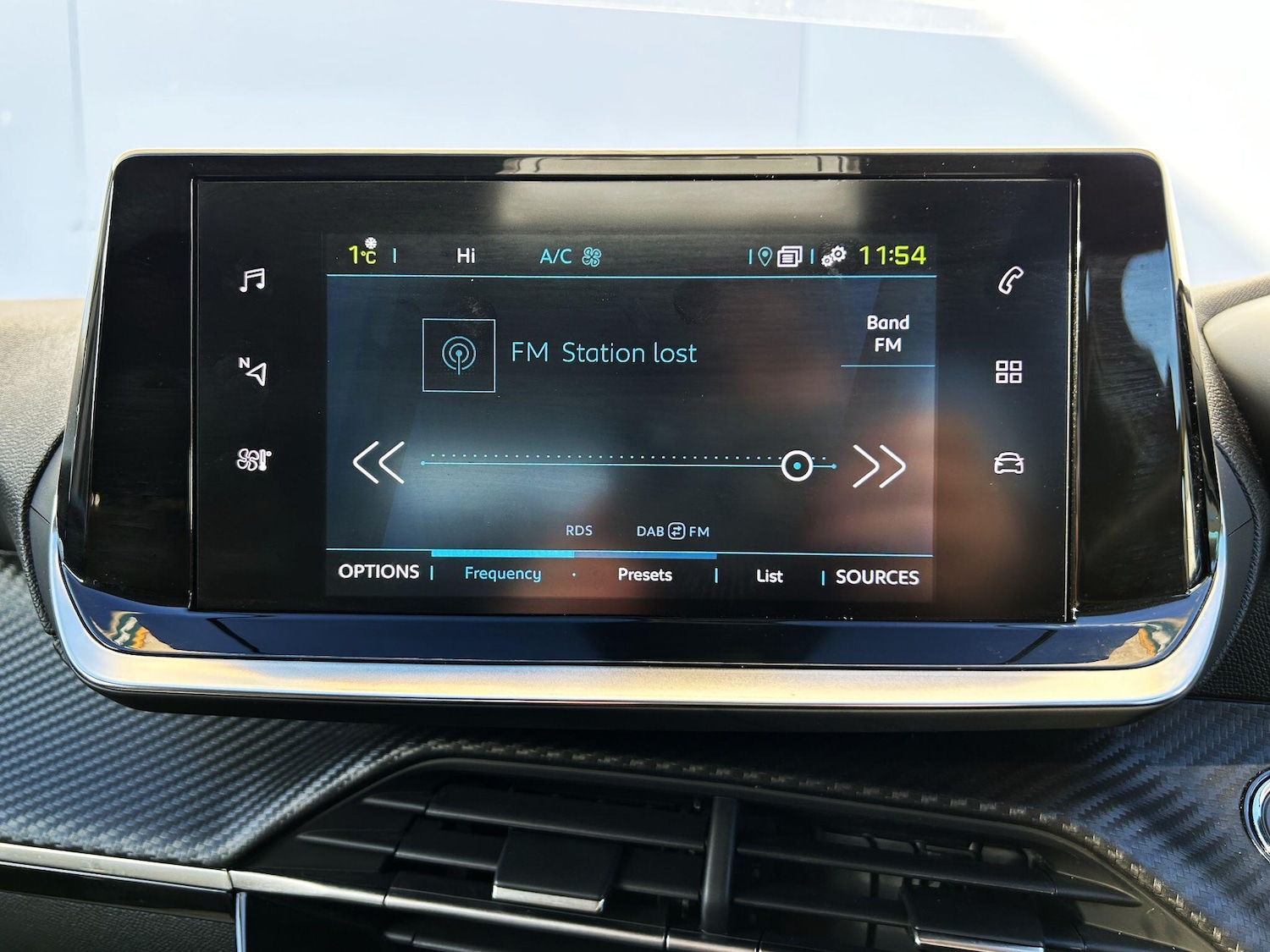 Used Peugeot E-208 2024 for sale - 76549943: Photo 12