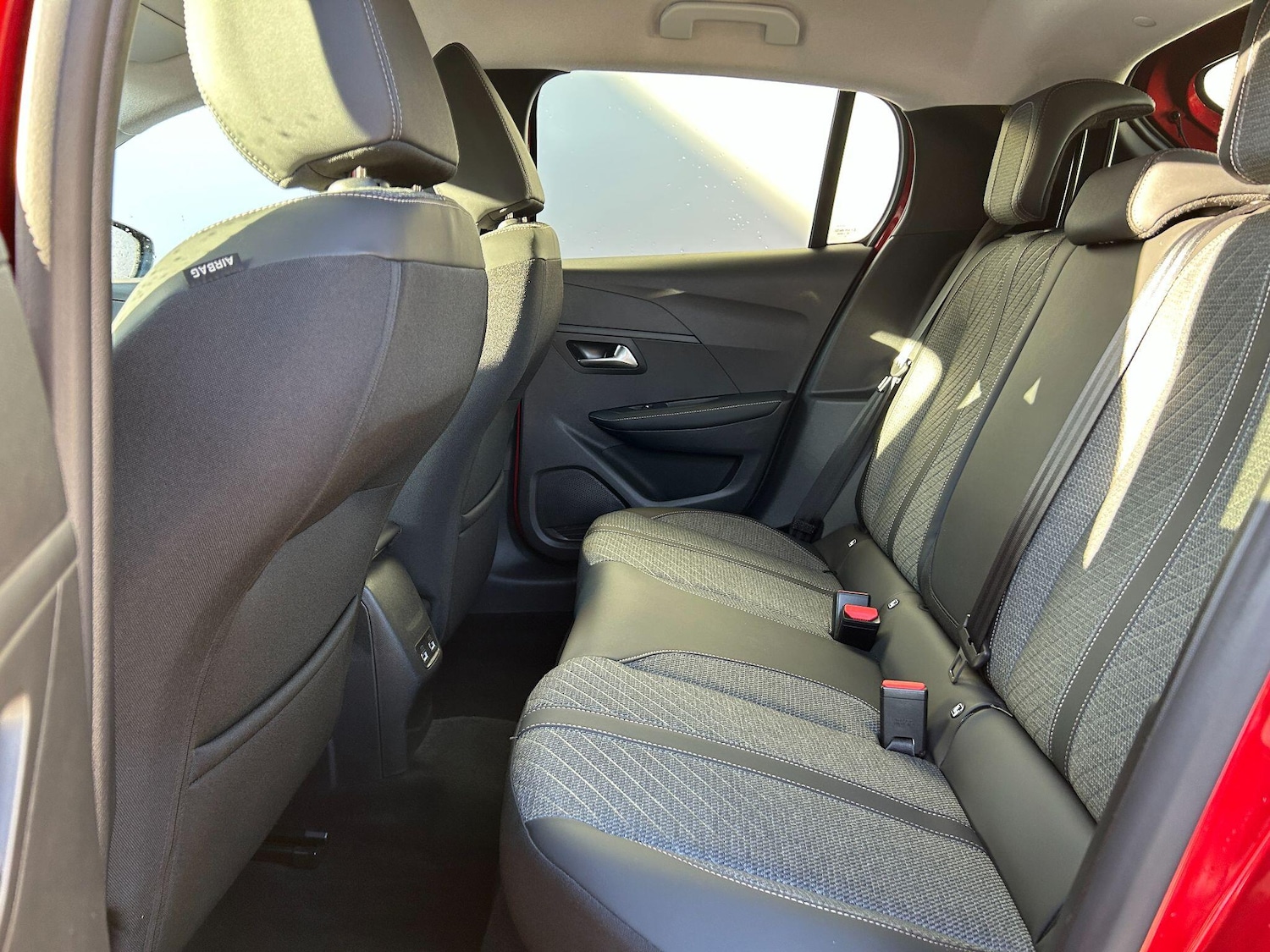 Used Peugeot E-208 2024 for sale - 76549943: Photo 24