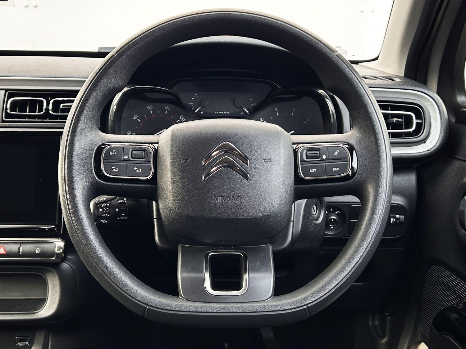 Used Citroen C3 2023 for sale - 76715116: Photo 37