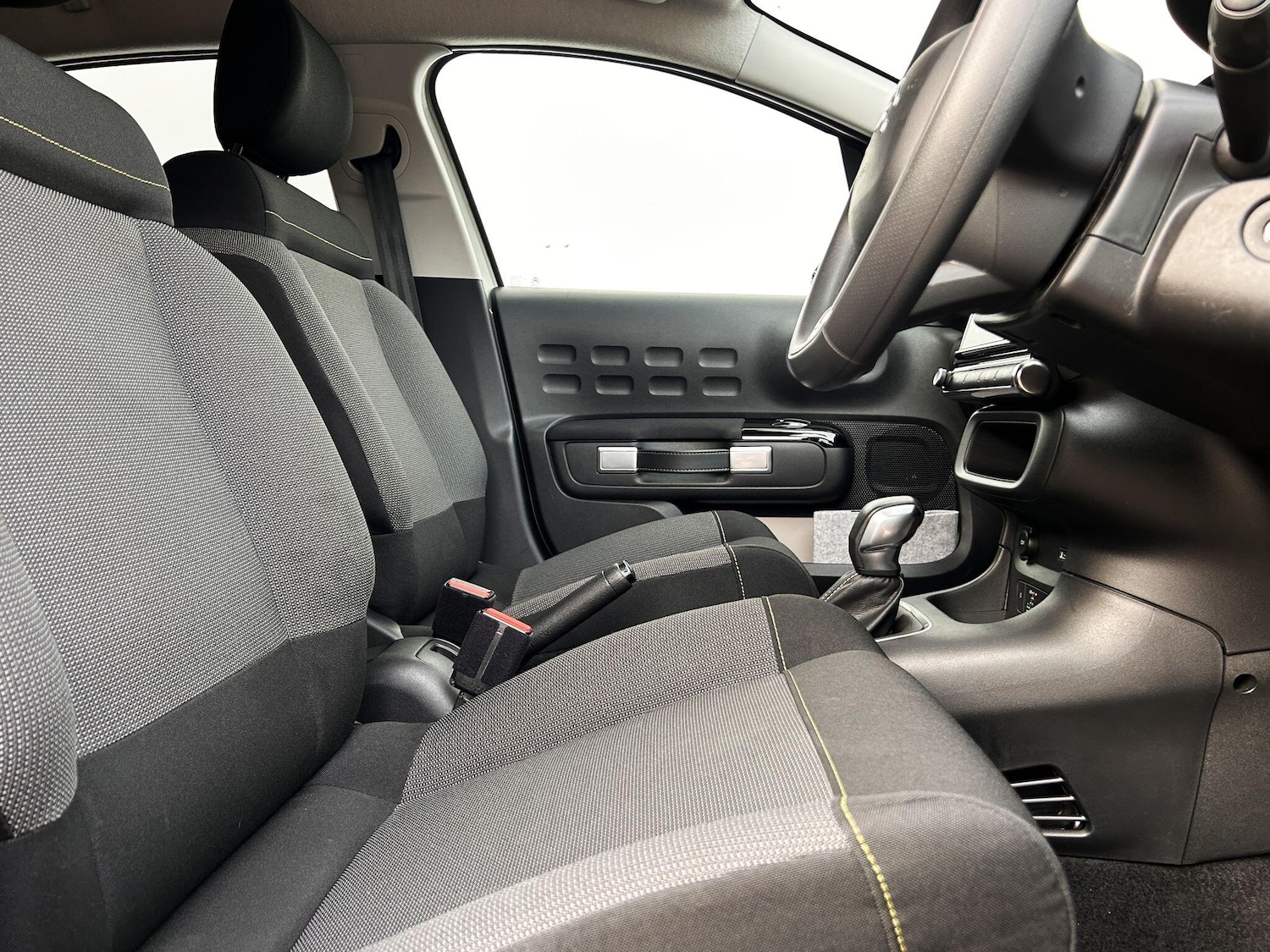 Used Citroen C3 2023 for sale - 76715116: Photo 5