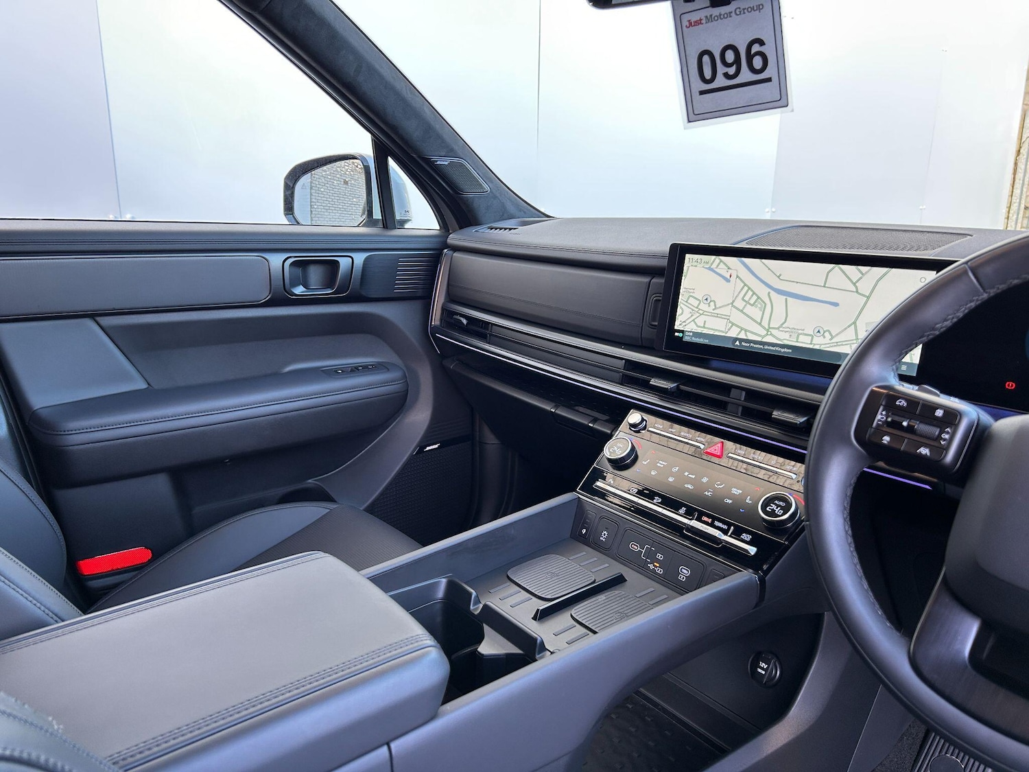 Used Hyundai Santa Fe 2025 for sale - 77143793: Photo 41