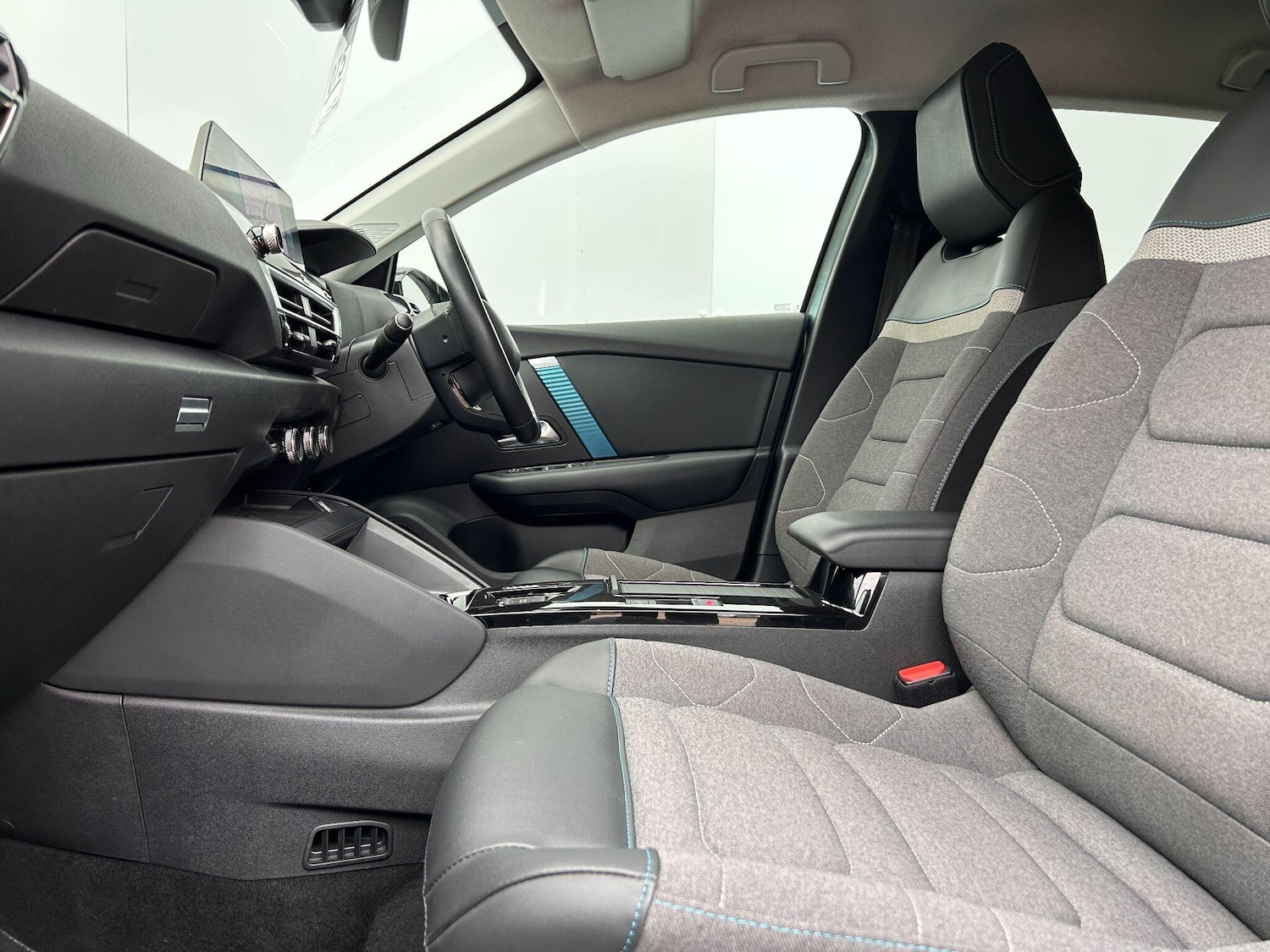 Used Citroen e-C4 2022 for sale - 77426092: Photo 15