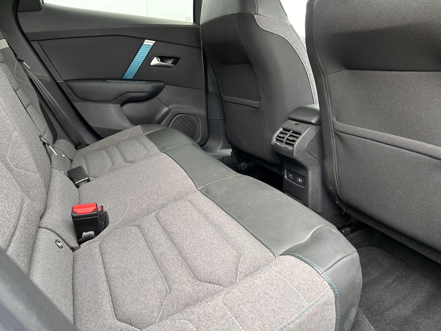 Used Citroen e-C4 2022 for sale - 77426092: Photo 31