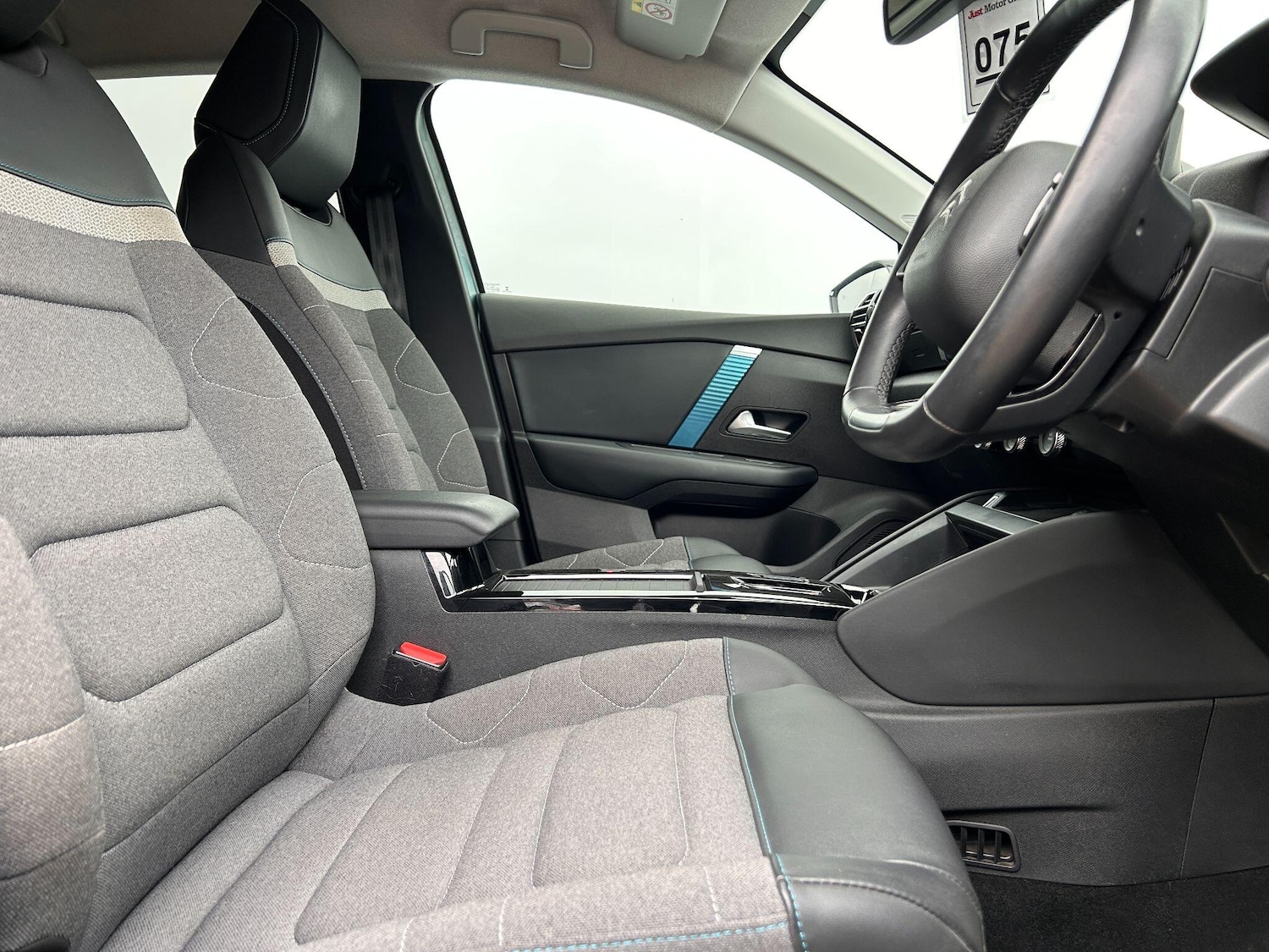 Used Citroen e-C4 2022 for sale - 77426092: Photo 8