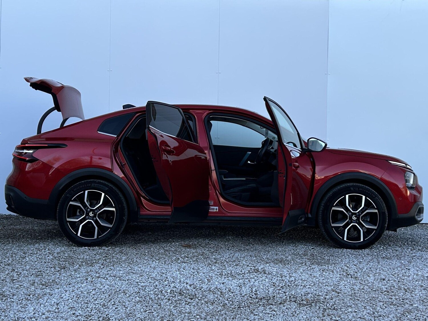 Used Citroen e-C4 X 2023 for sale - 76398682: Photo 18