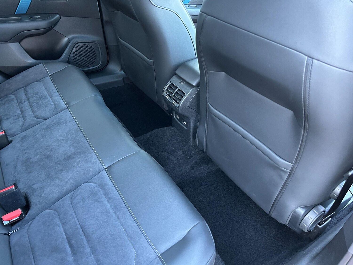 Used Citroen e-C4 X 2023 for sale - 76398682: Photo 19