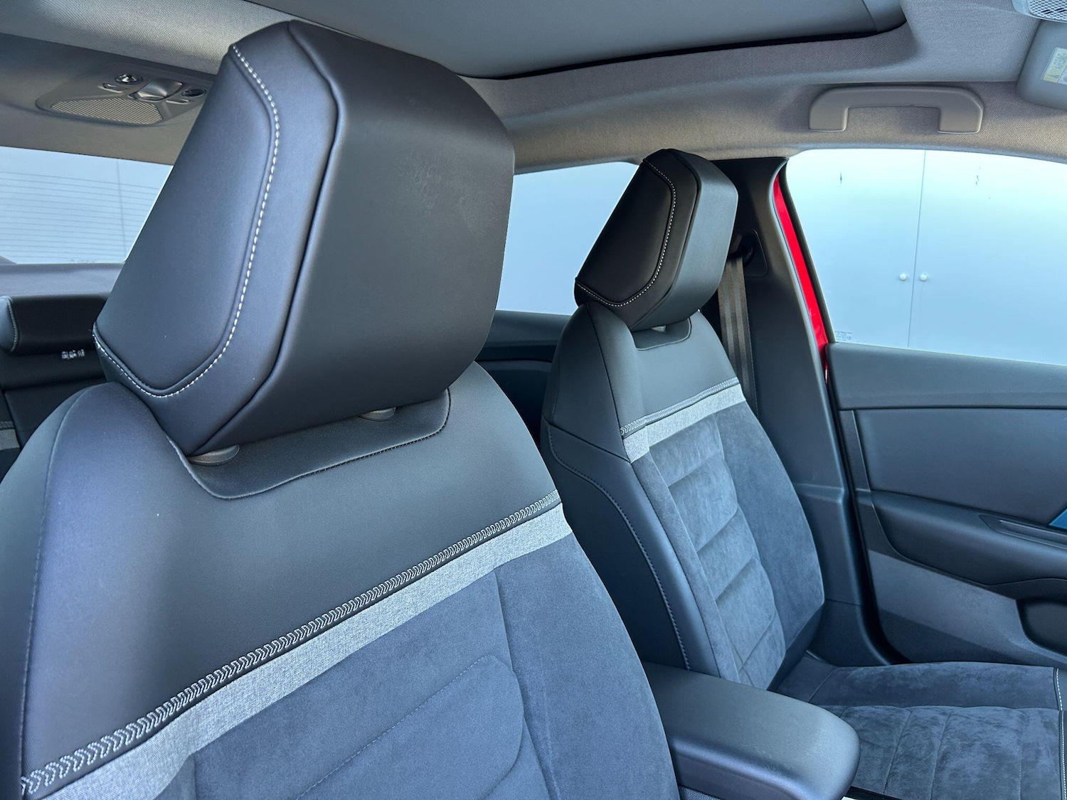 Used Citroen e-C4 X 2023 for sale - 76398682: Photo 21