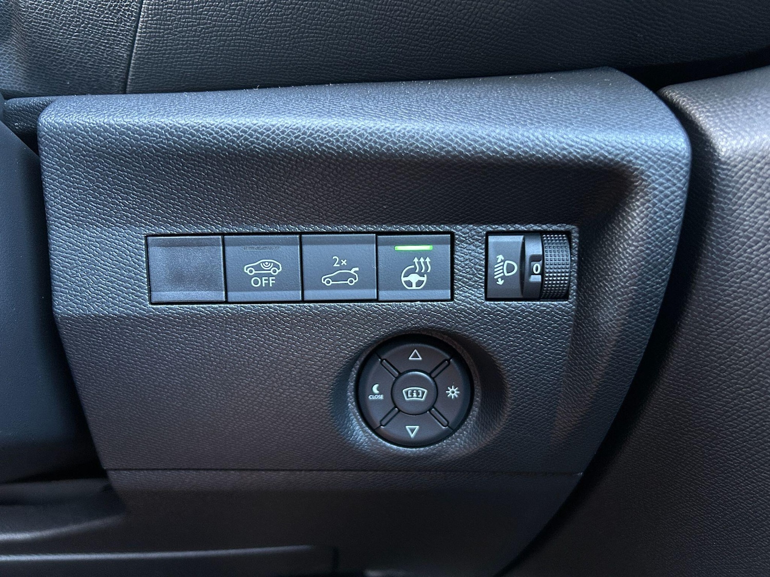 Used Citroen e-C4 X 2023 for sale - 76398682: Photo 22