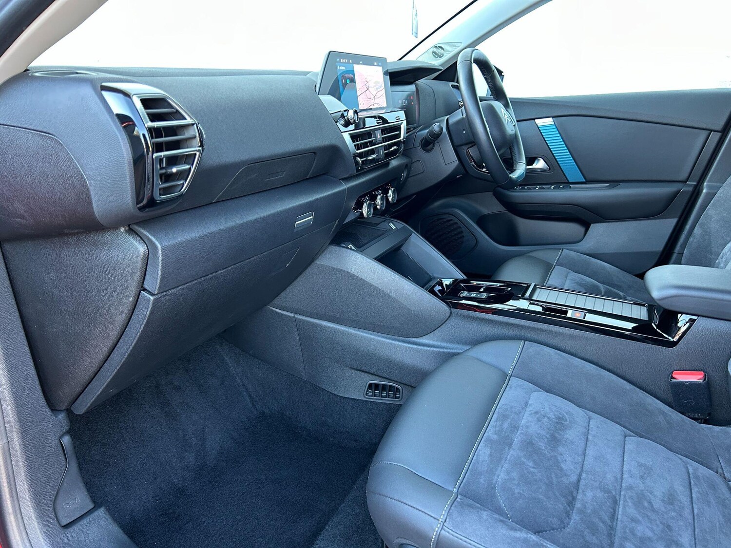 Used Citroen e-C4 X 2023 for sale - 76398682: Photo 32