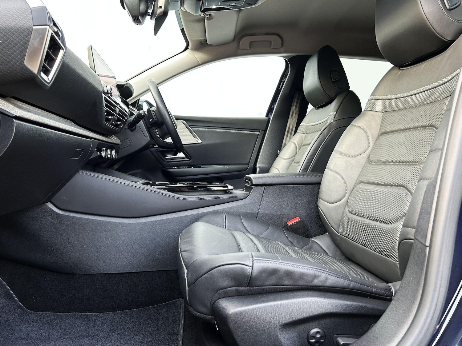 Used Citroen C5 X 2024 for sale - 76251058: Photo 31