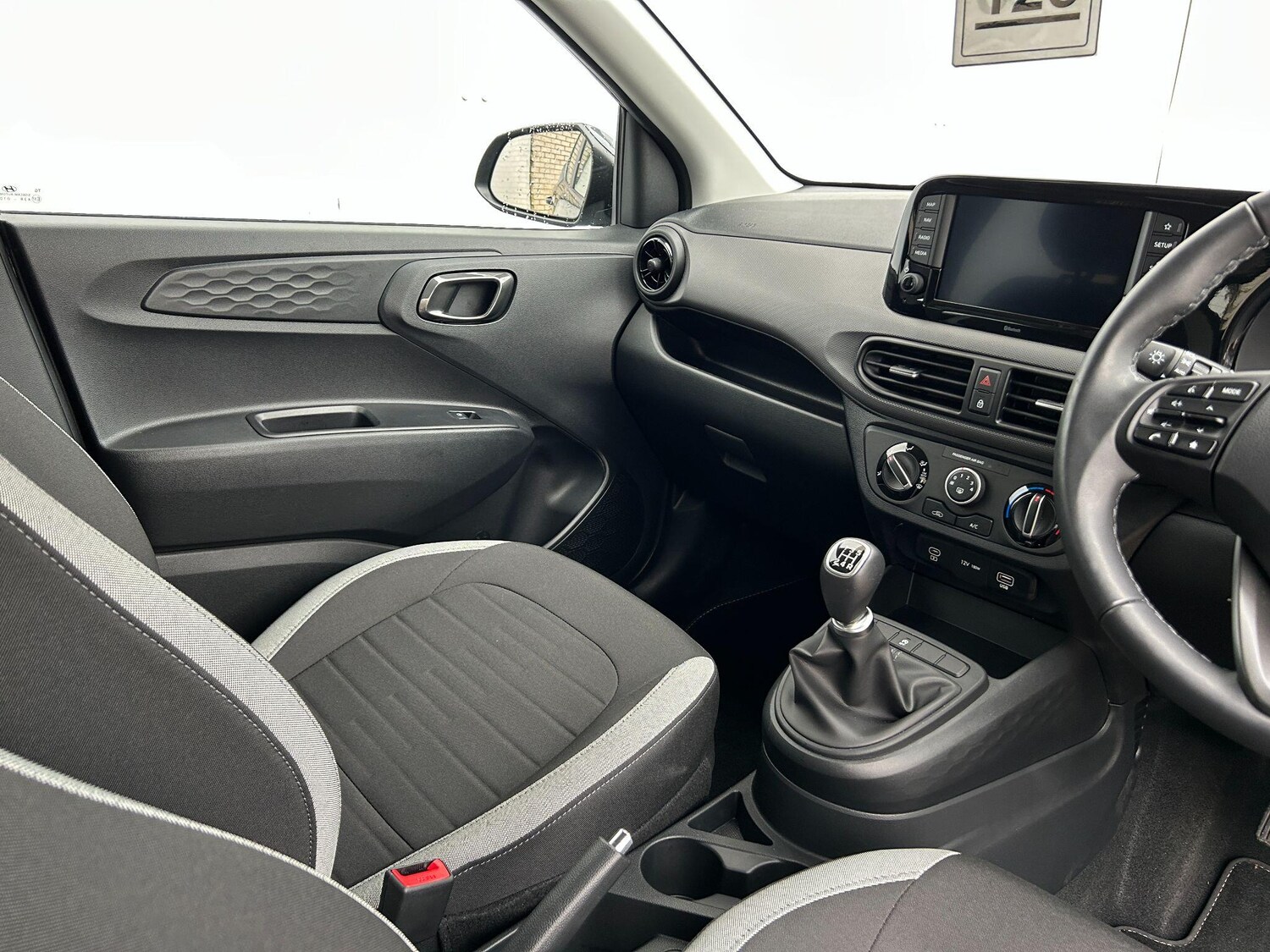 Used Hyundai i10 2025 for sale - 76122149: Photo 38