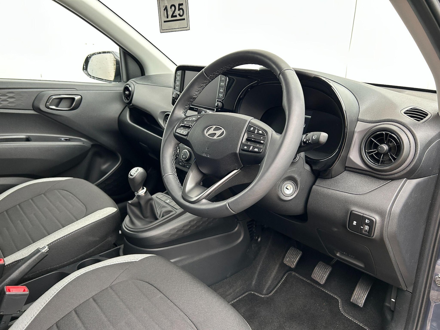 Used Hyundai i10 2025 for sale - 76122149: Photo 9