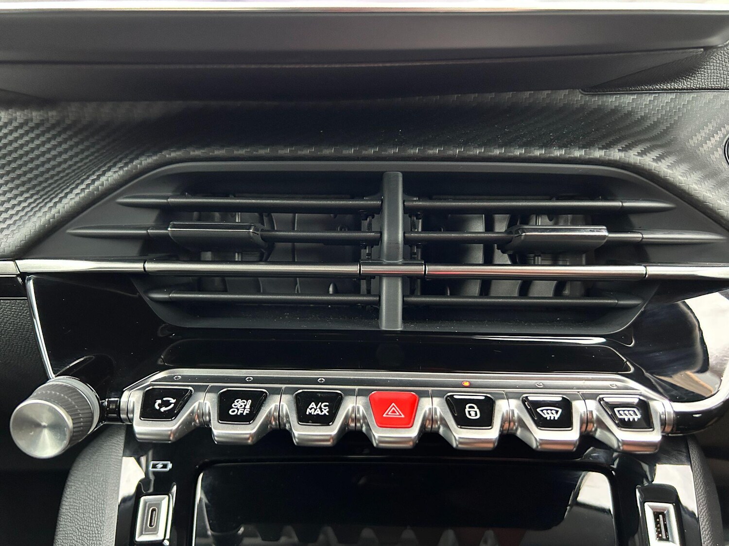 Used Peugeot E-208 2024 for sale - 76397960: Photo 36