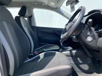 Used Hyundai i10 2023 for sale - 74149122: Photo