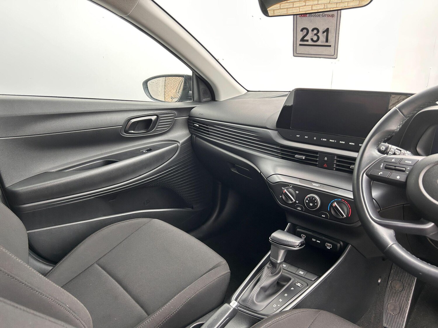 Used Hyundai i20 2024 for sale - 77538604: Photo 25