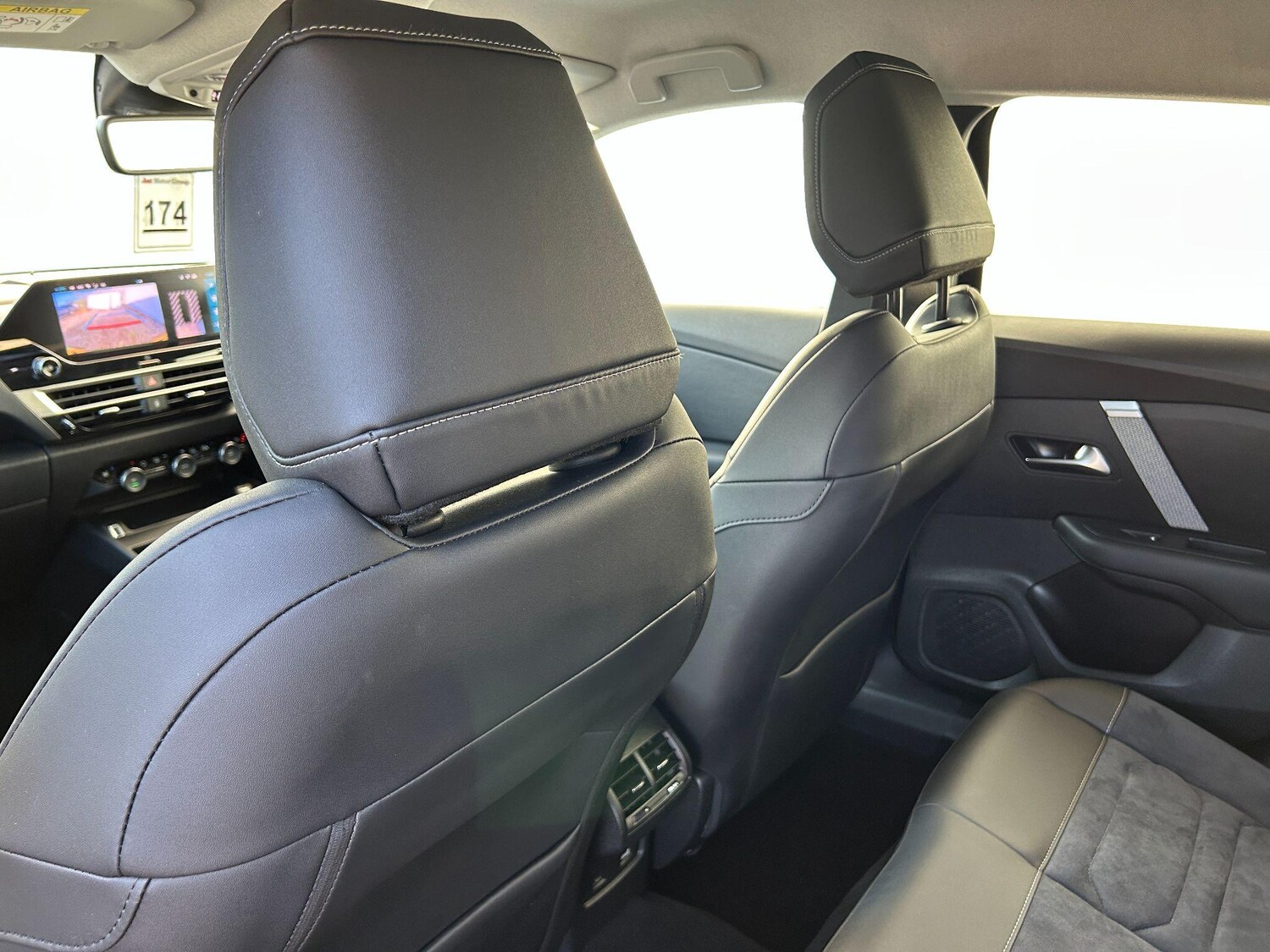 Used Citroen e-C4 X 2024 for sale - 76550199: Photo 18