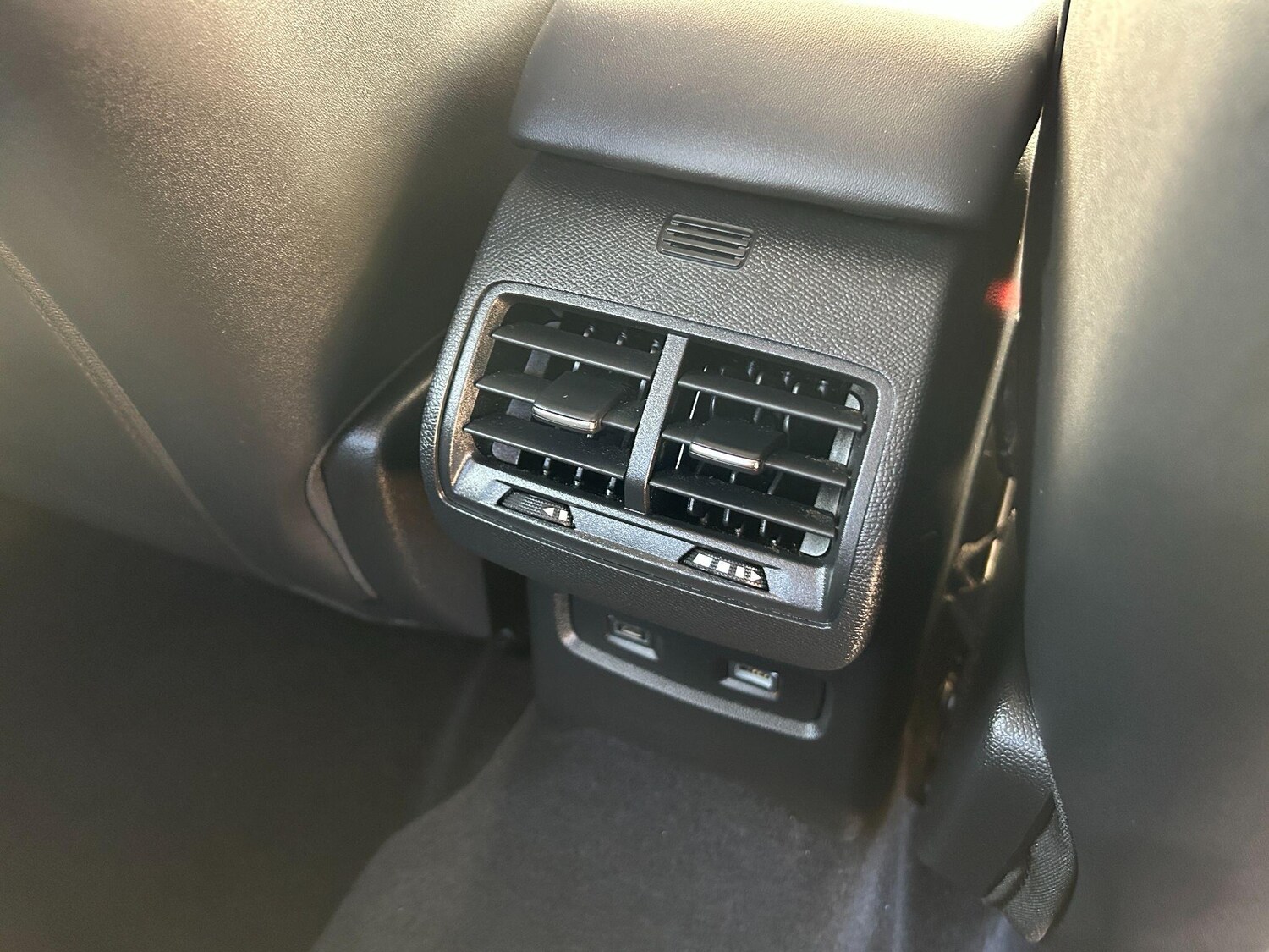 Used Citroen e-C4 X 2024 for sale - 76550199: Photo 28