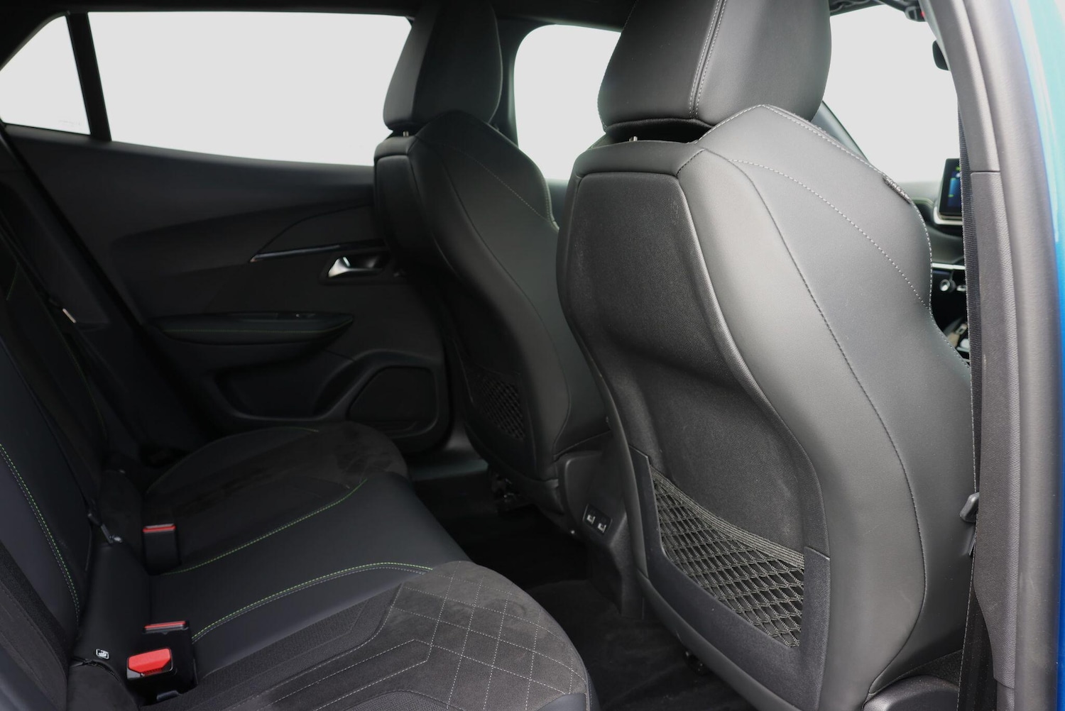 Used Peugeot E-2008 2024 for sale - 76060604: Photo 38