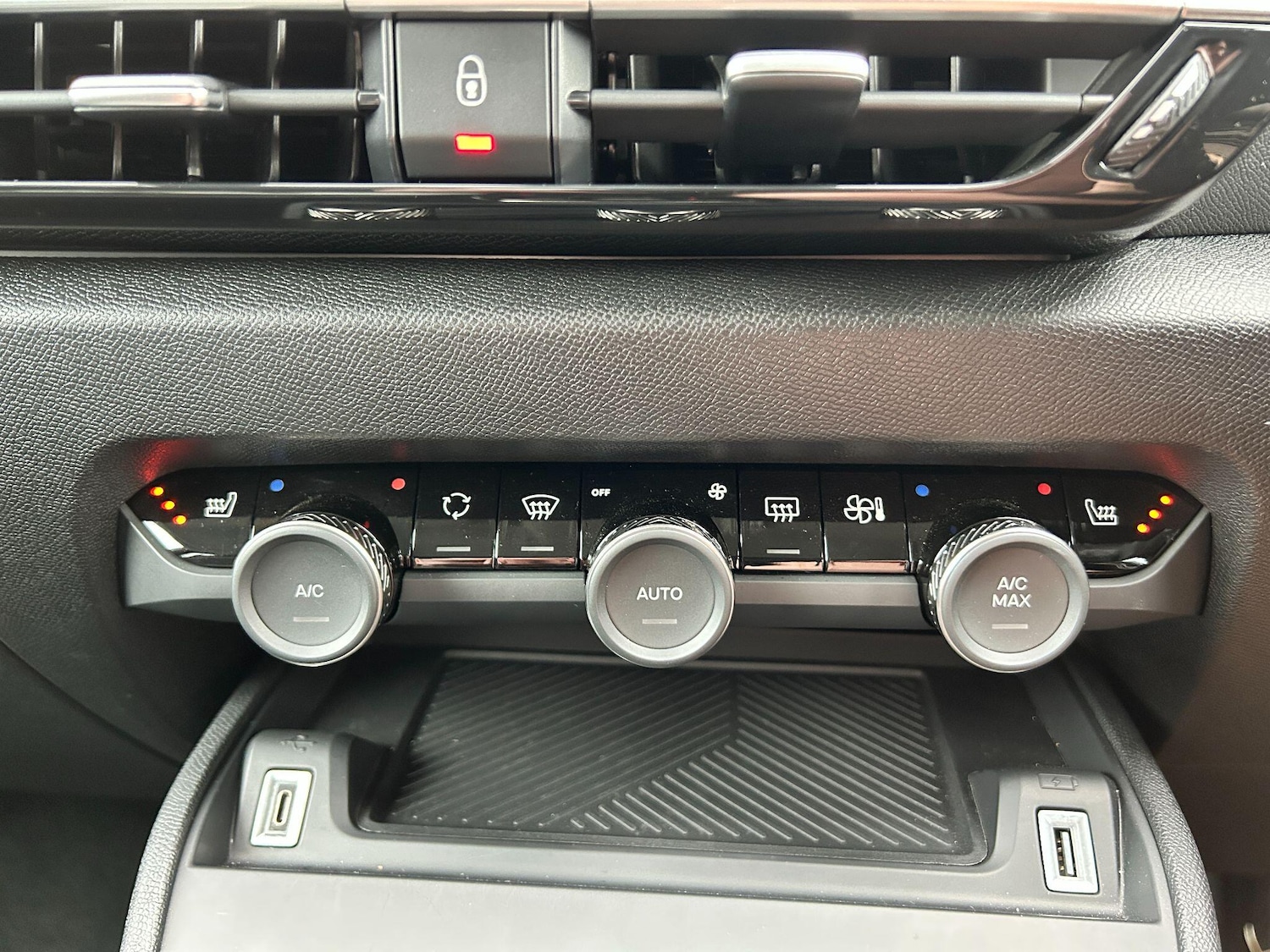 Used Citroen C4 X 2024 for sale - 77537430: Photo 13