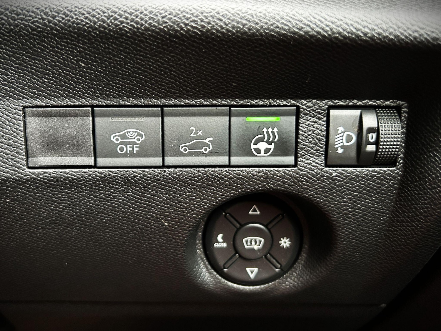 Used Citroen C4 2023 for sale - 76714151: Photo 24