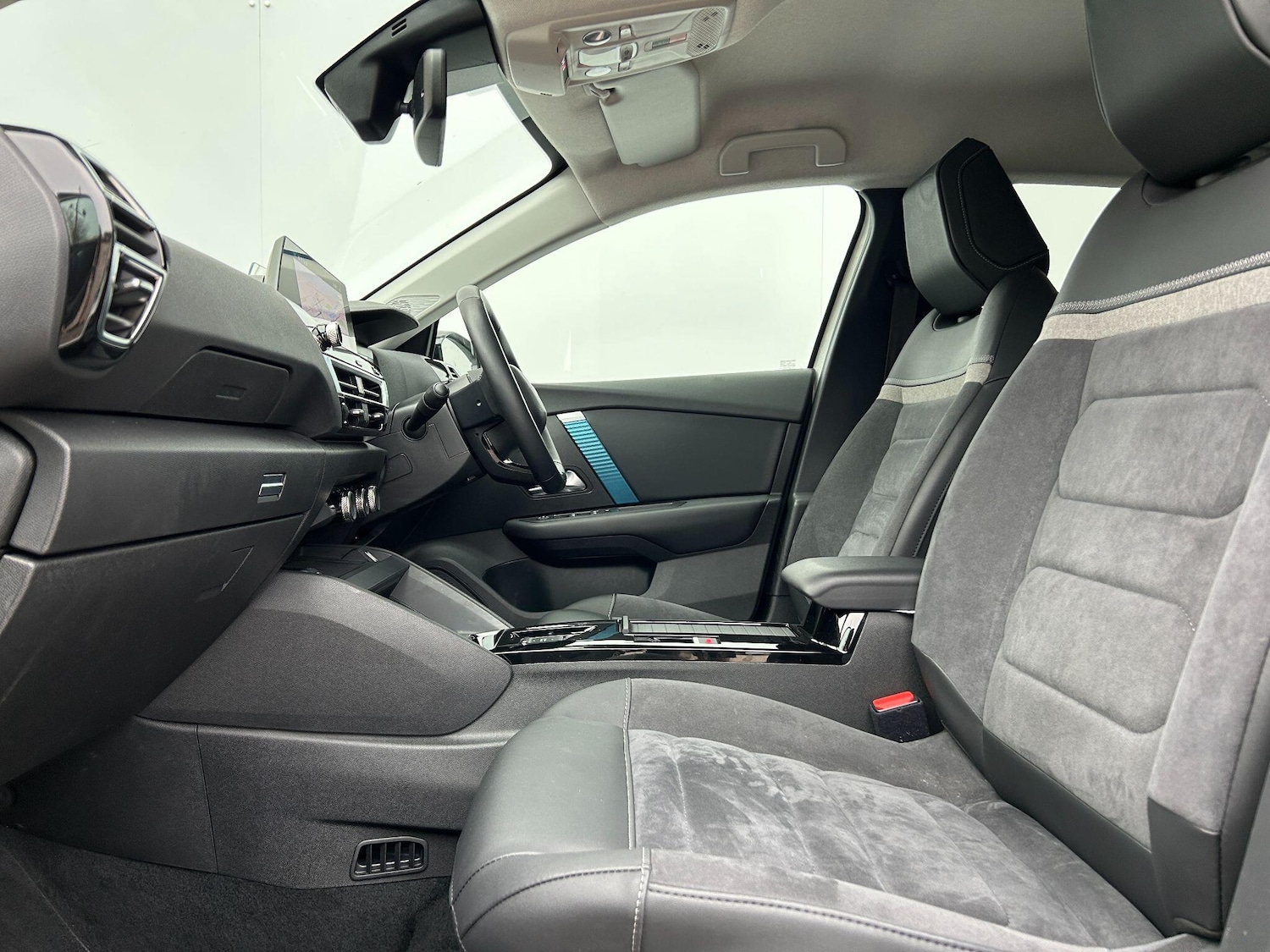 Used Citroen C4 2023 for sale - 76714151: Photo 32