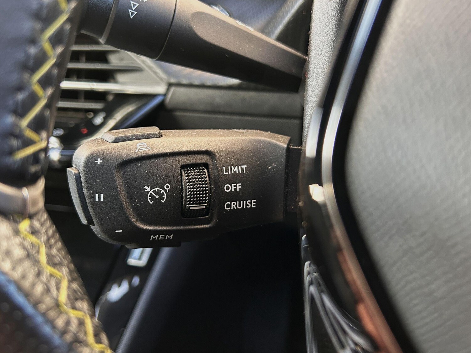 Used Peugeot 2008 2021 for sale - 76800917: Photo 38