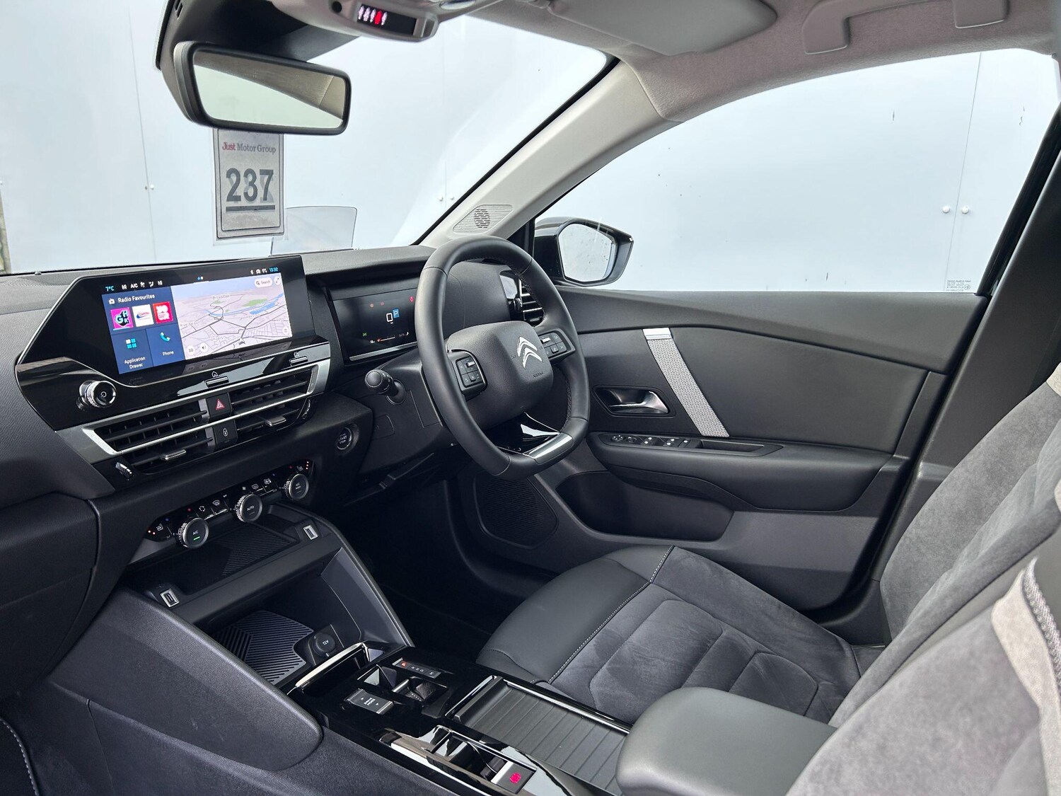 Used Citroen C4 2024 for sale - 76658364: Photo 12