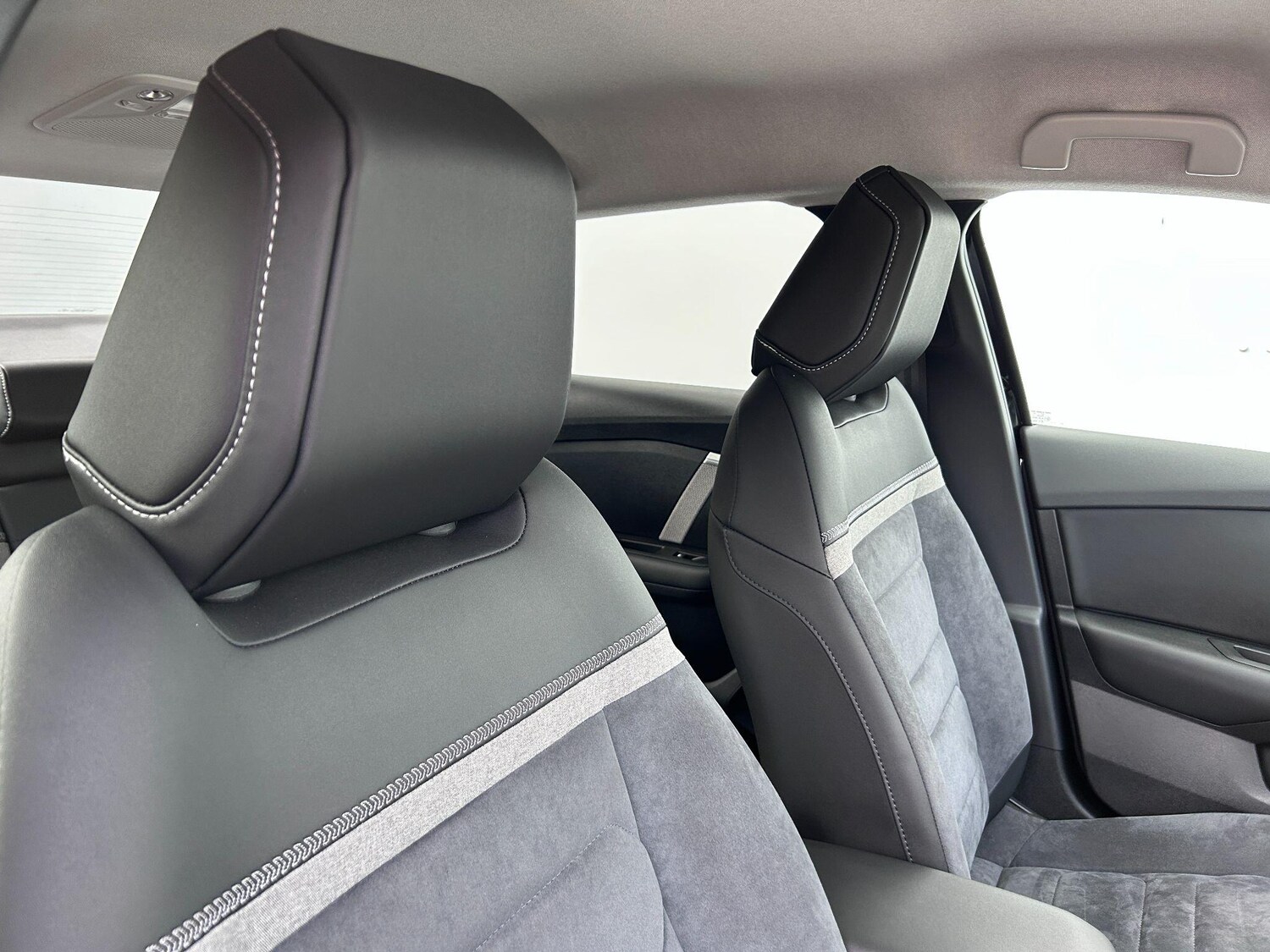 Used Citroen C4 2024 for sale - 76658364: Photo 23