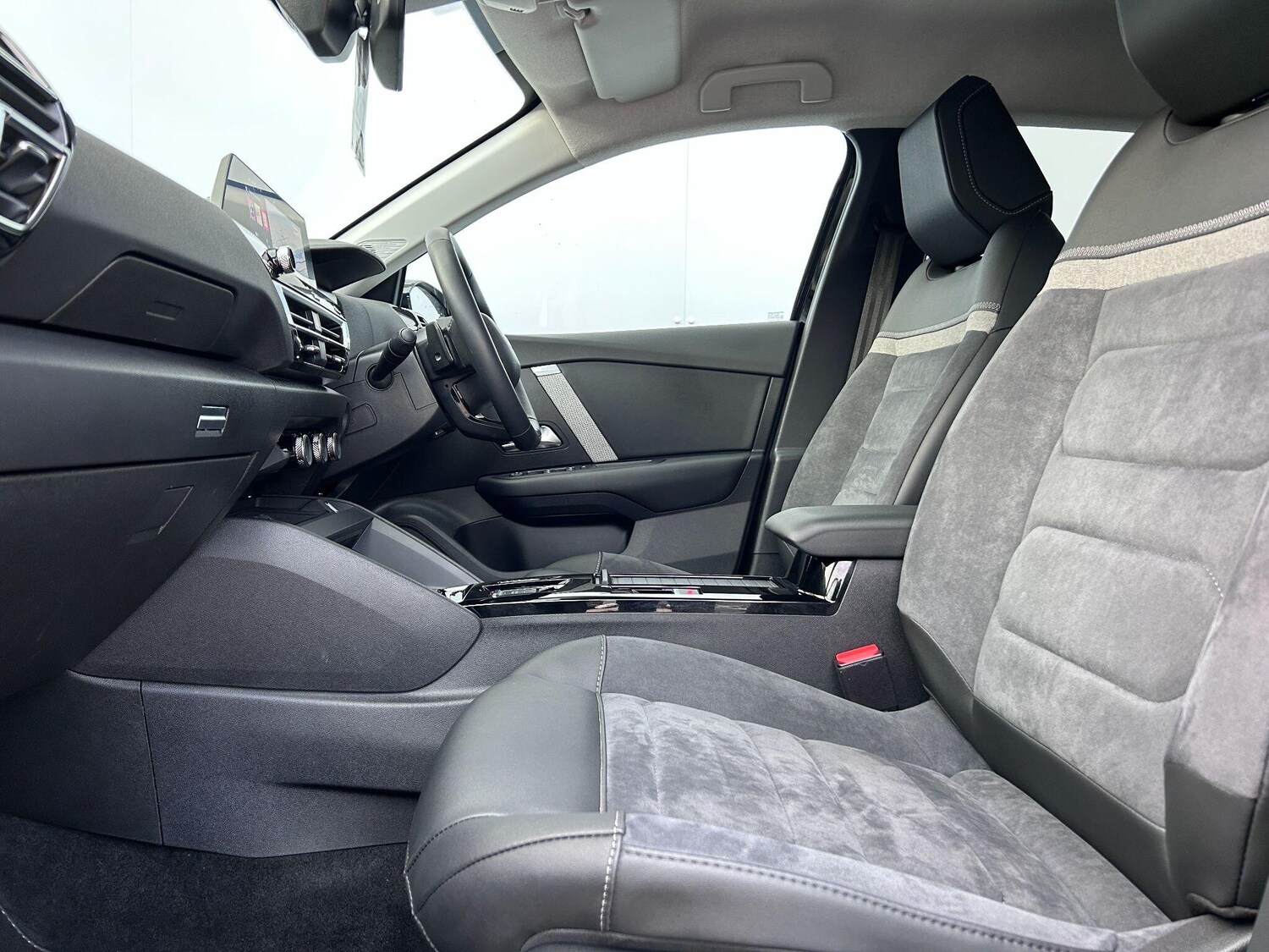 Used Citroen C4 2024 for sale - 76658364: Photo 34