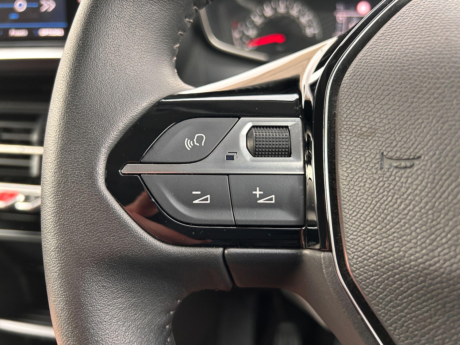 Used Peugeot 208 2023 for sale - 77411314: Photo 18