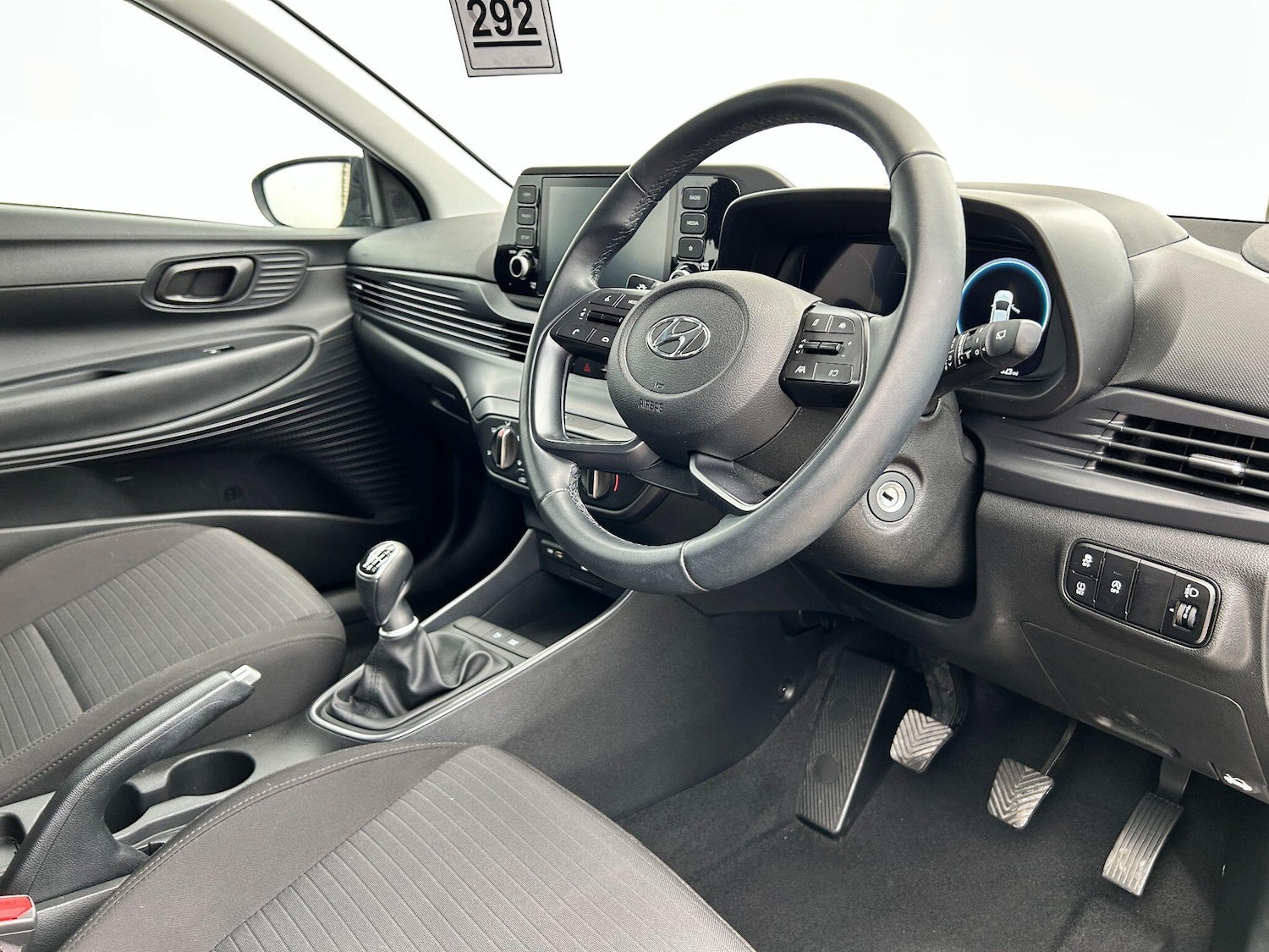 Used Hyundai i20 2023 for sale - 78100408: Photo 9
